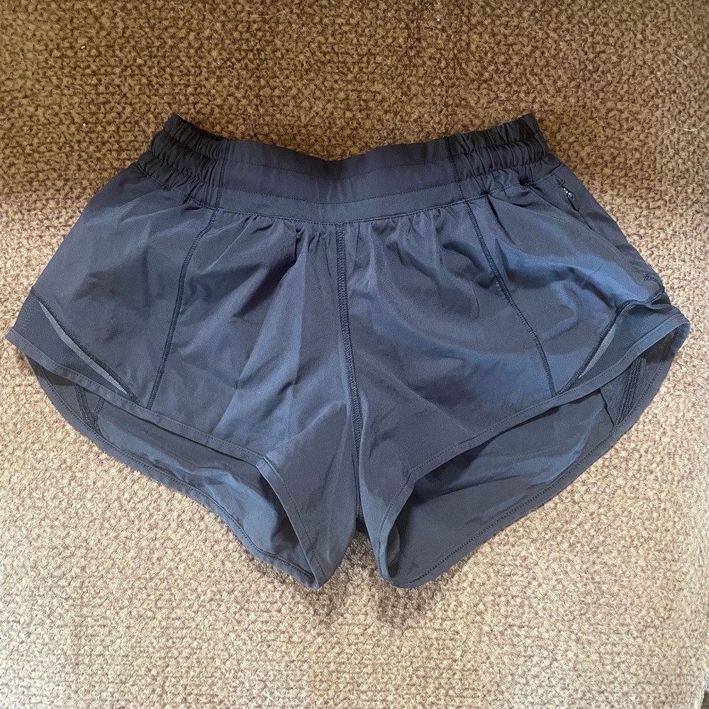 Black lululemon hotty hot shorts